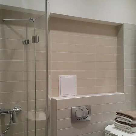 One Bedroom Labdariu
