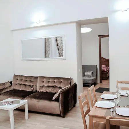 One Bedroom Labdariu *
